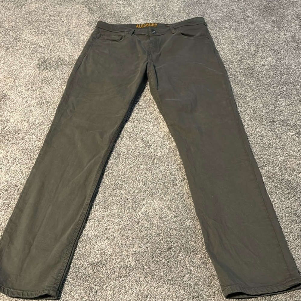 Alesbury Men’s Pants